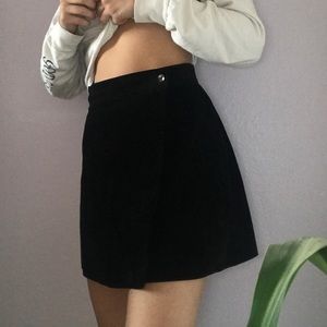 High waisted Suede skirt!!!